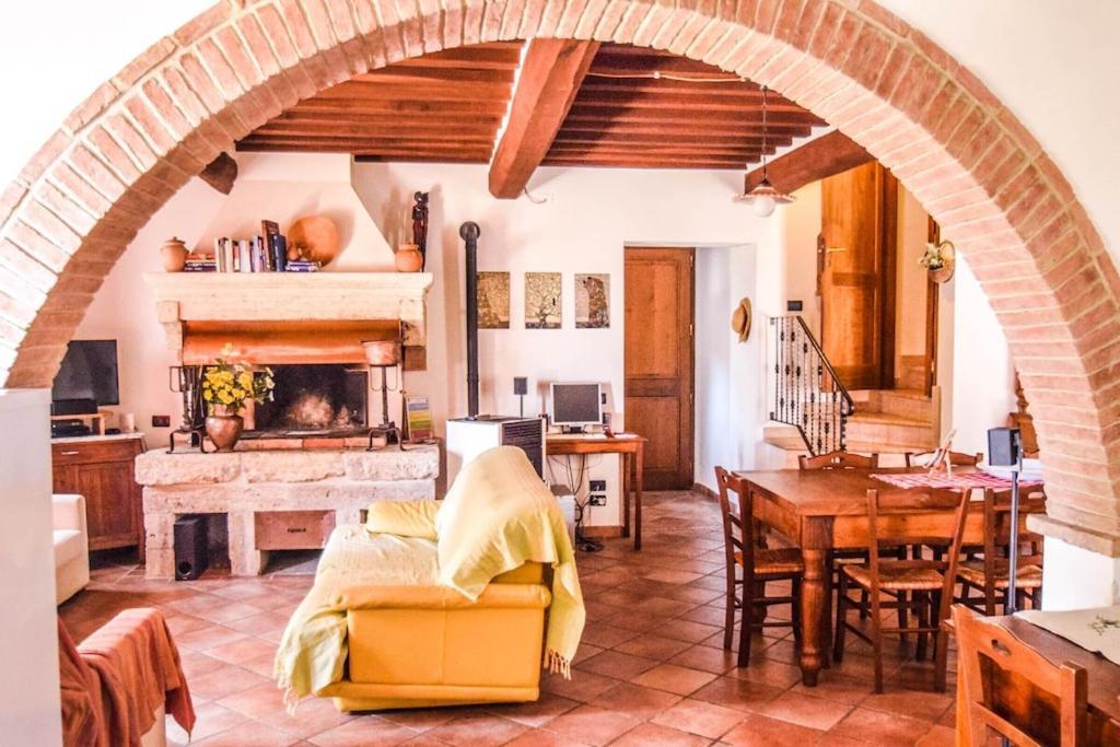 Agriturismo Podere Biancospino Piscina Privata Chianciano Terme Exteriör bild